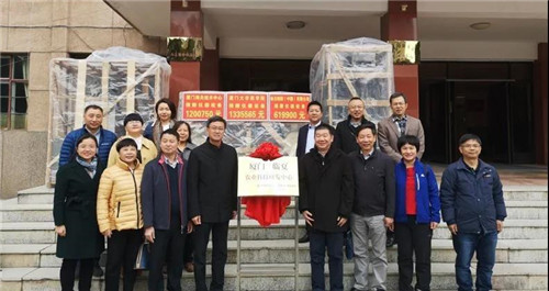 法国aoc等级的酒在酒标上怎么显示_aoc显示器是什么品牌_aoc显示器官网