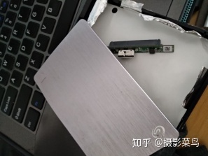 硬盘底座损坏硬盘