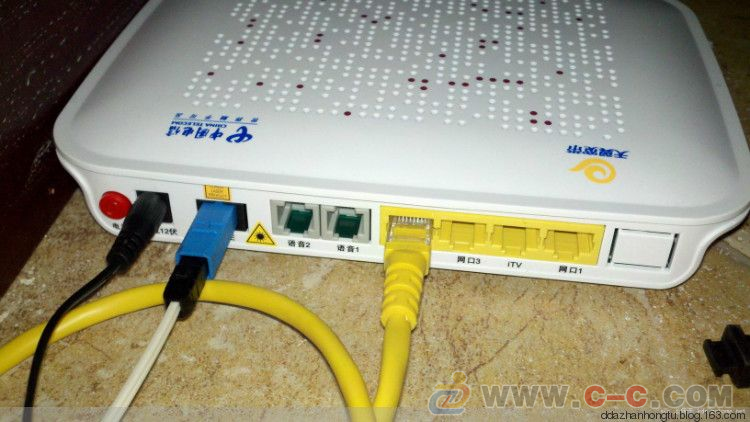 路由器和猫如何连接_电信猫怎么和路器连接_路由器连接猫怎么连接
