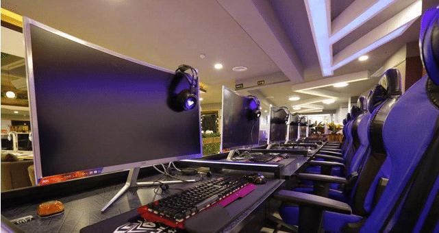 网吧的显示器一般多大