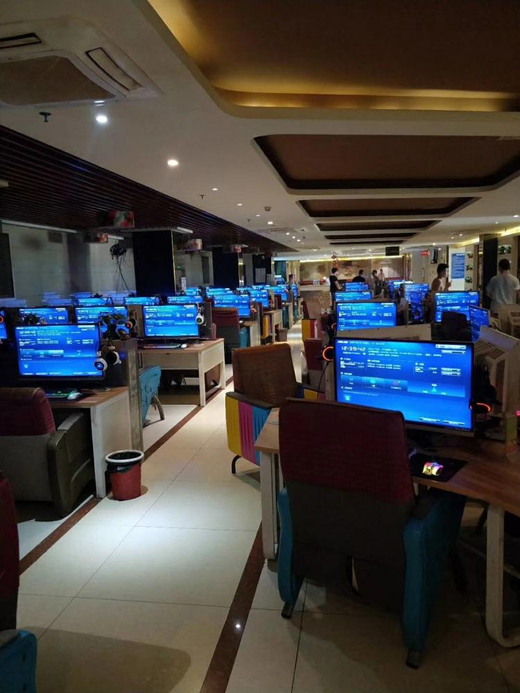 徐州共享网吧显示器多大_一般网吧鼠标垫多大_网吧的显示器一般多大