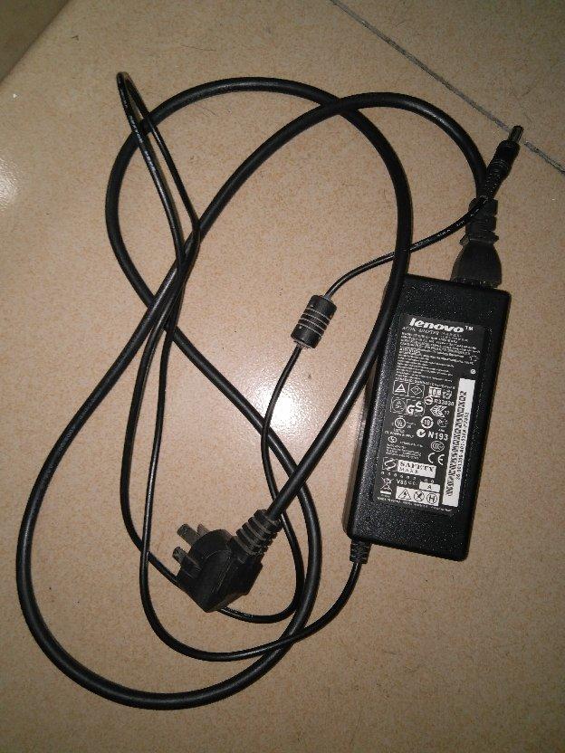 笔记本外接显示器闪屏_接光端机上闪屏_笔记本闪屏接鼠标不好