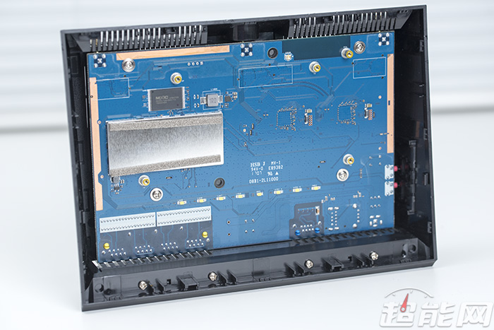 华硕x88拆机后显卡和cpu怎么区分