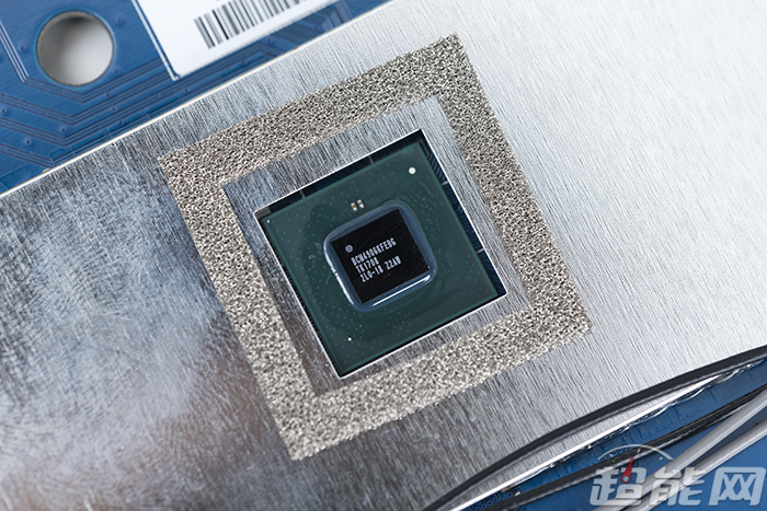 华硕x88拆机后显卡和cpu怎么区分