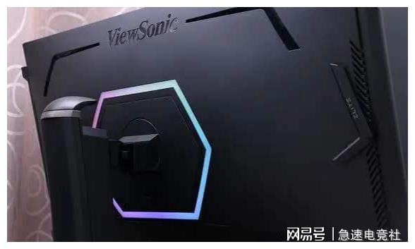 现在网吧显示器