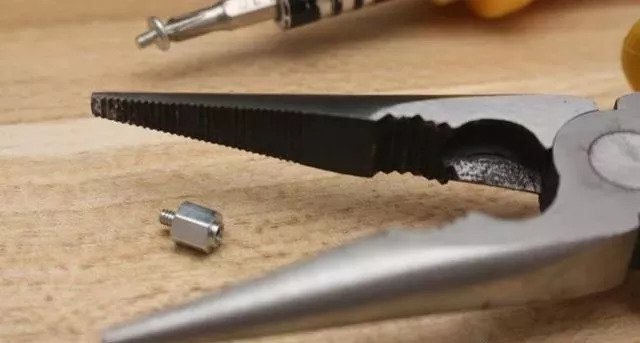 m.2固态硬盘安装win7