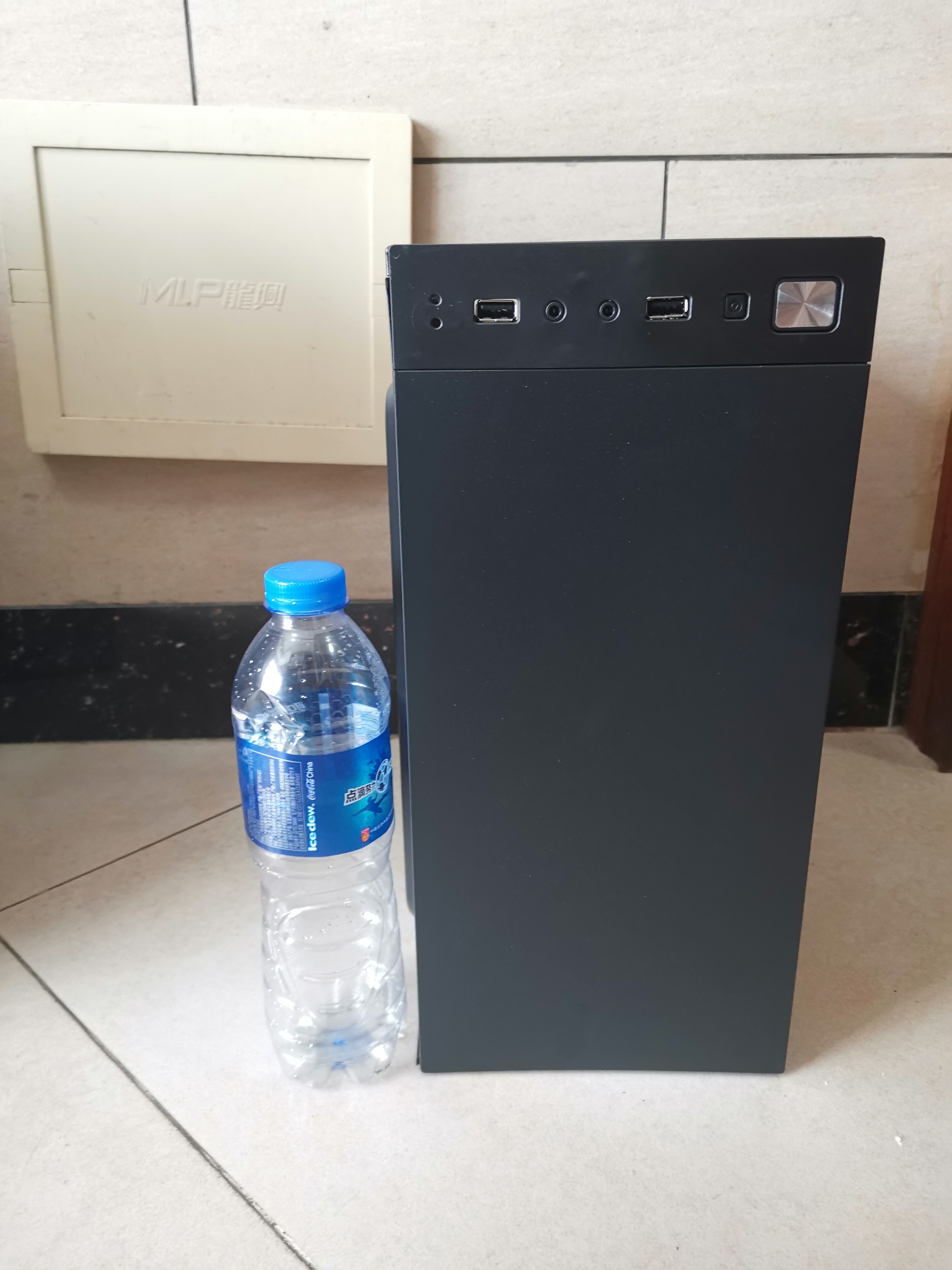 amd双6870显卡交火那种主板好