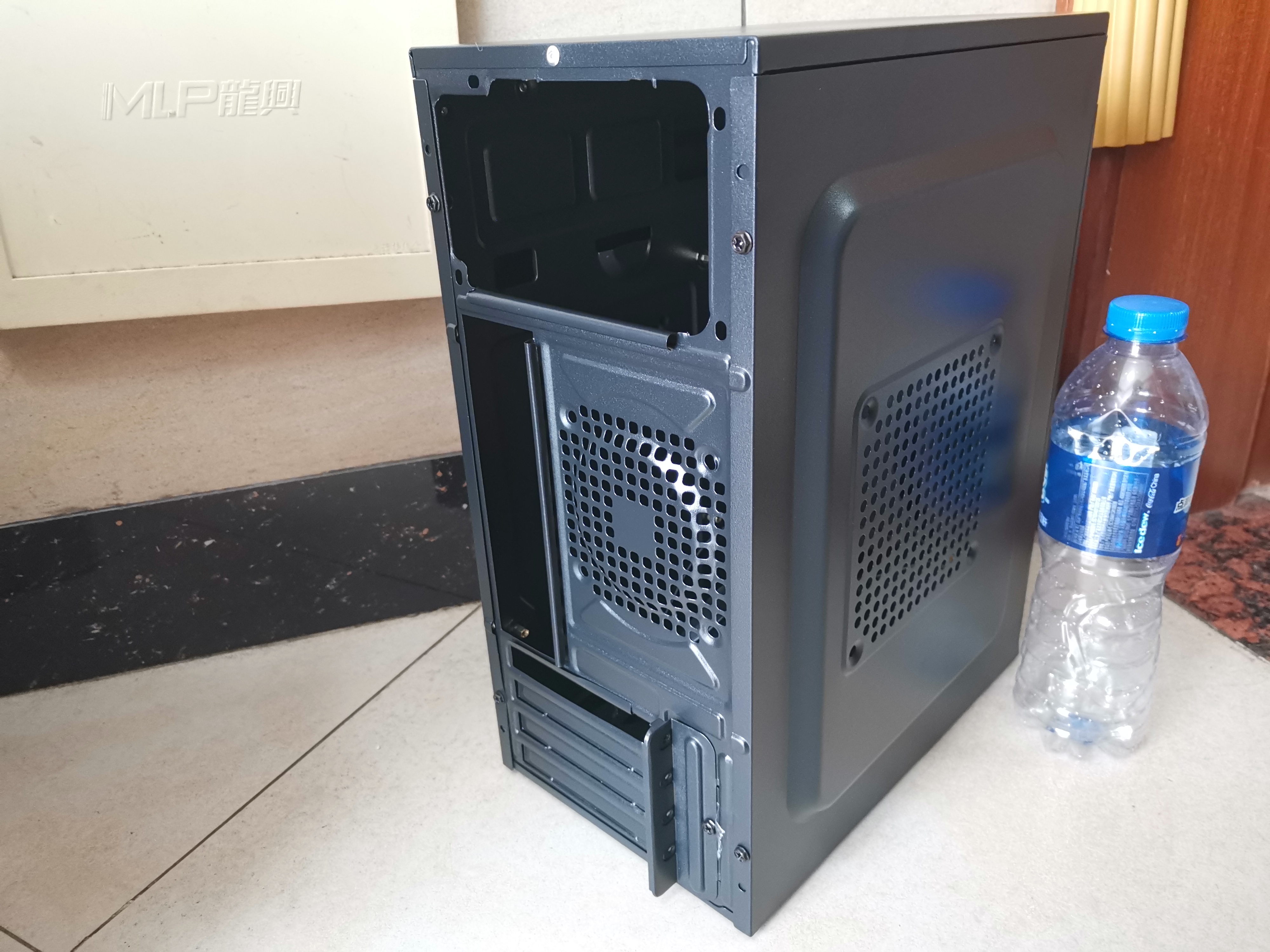 amd双6870显卡交火那种主板好