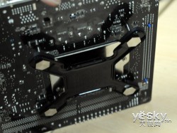 DIY装机不求人 小编教你如何安装CPU散热器