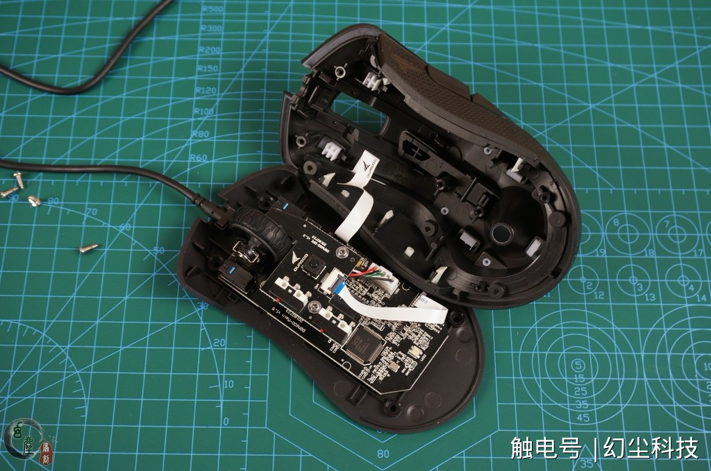 没有螺丝鼠标怎么拆开_没螺丝的鼠标怎么拆开_没螺丝鼠标怎么拆开