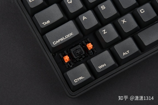 樱桃键盘黑轴