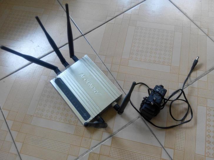 宾馆网 房间装路由器不能用_宾馆系统软件_宾馆房门总卡坏了,用普通房卡能从新设置一张总卡的么