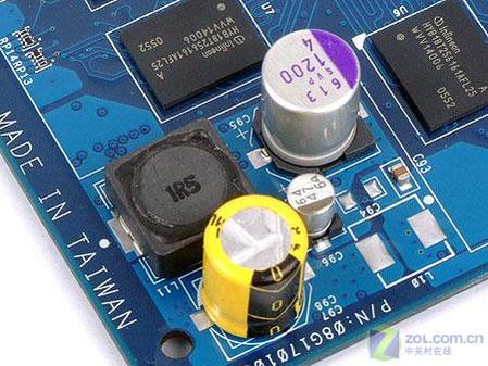 图为：华硕7300GT 显卡 