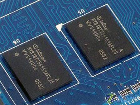 图为：华硕7300GT 显卡 