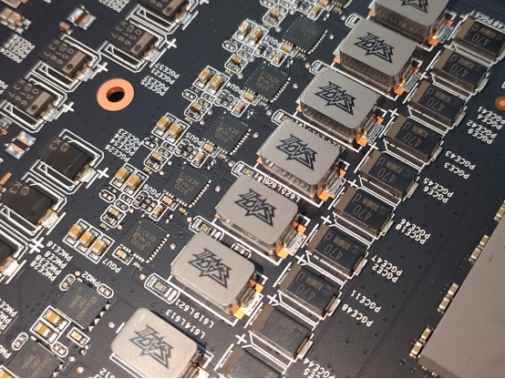 华硕玩家国度显卡