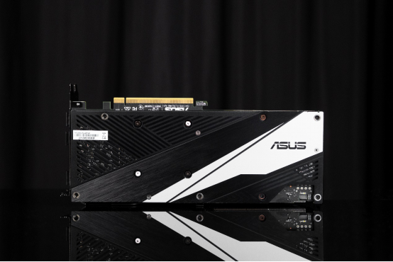 华硕玩家国度显卡