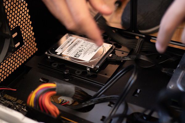 硬盘柱面损坏还能用吗_什么是硬盘的柱面_用pctools90 修复0磁道损坏硬盘