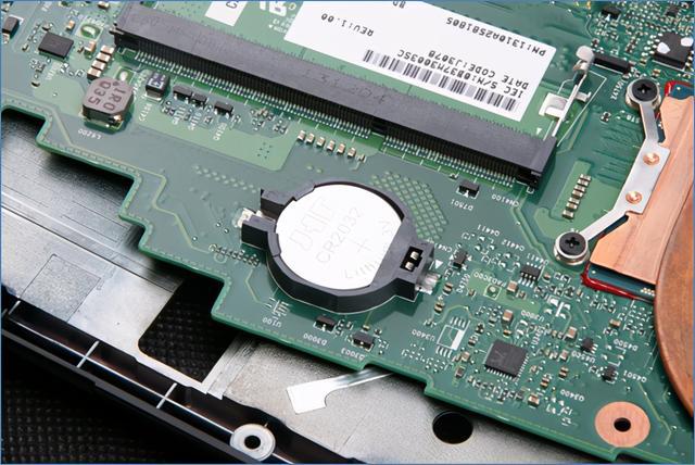 i8150 三星 手机 主板上的纽扣电池电压_三星r23笔记本主板电池_主板纽扣电池