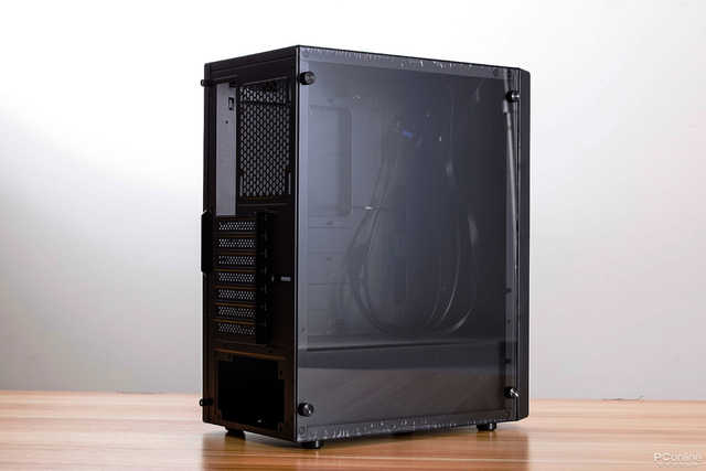 游戏悍将机箱硬盘安装