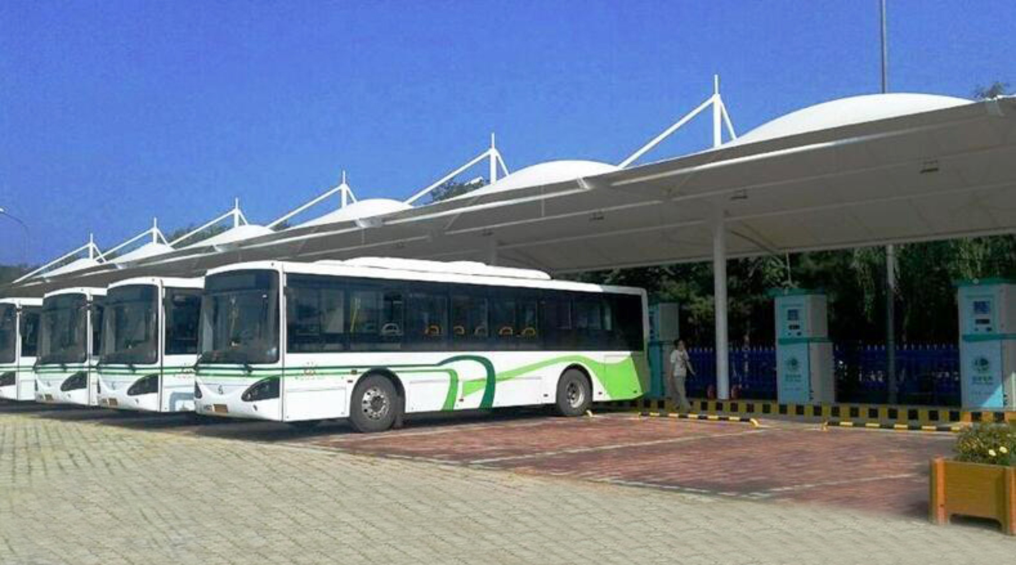 电力系统继电保护及自动化设备柜(屏)工程技术规范_显示器保护屏_三屏显示