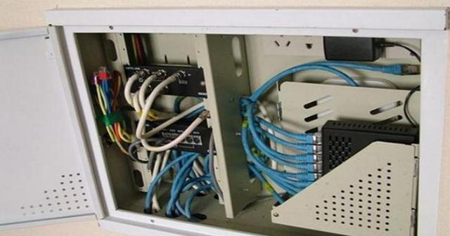 电脑猫和路由器的区别_普通猫换光猫陆游器要重设吗_路由器和路由猫的区别