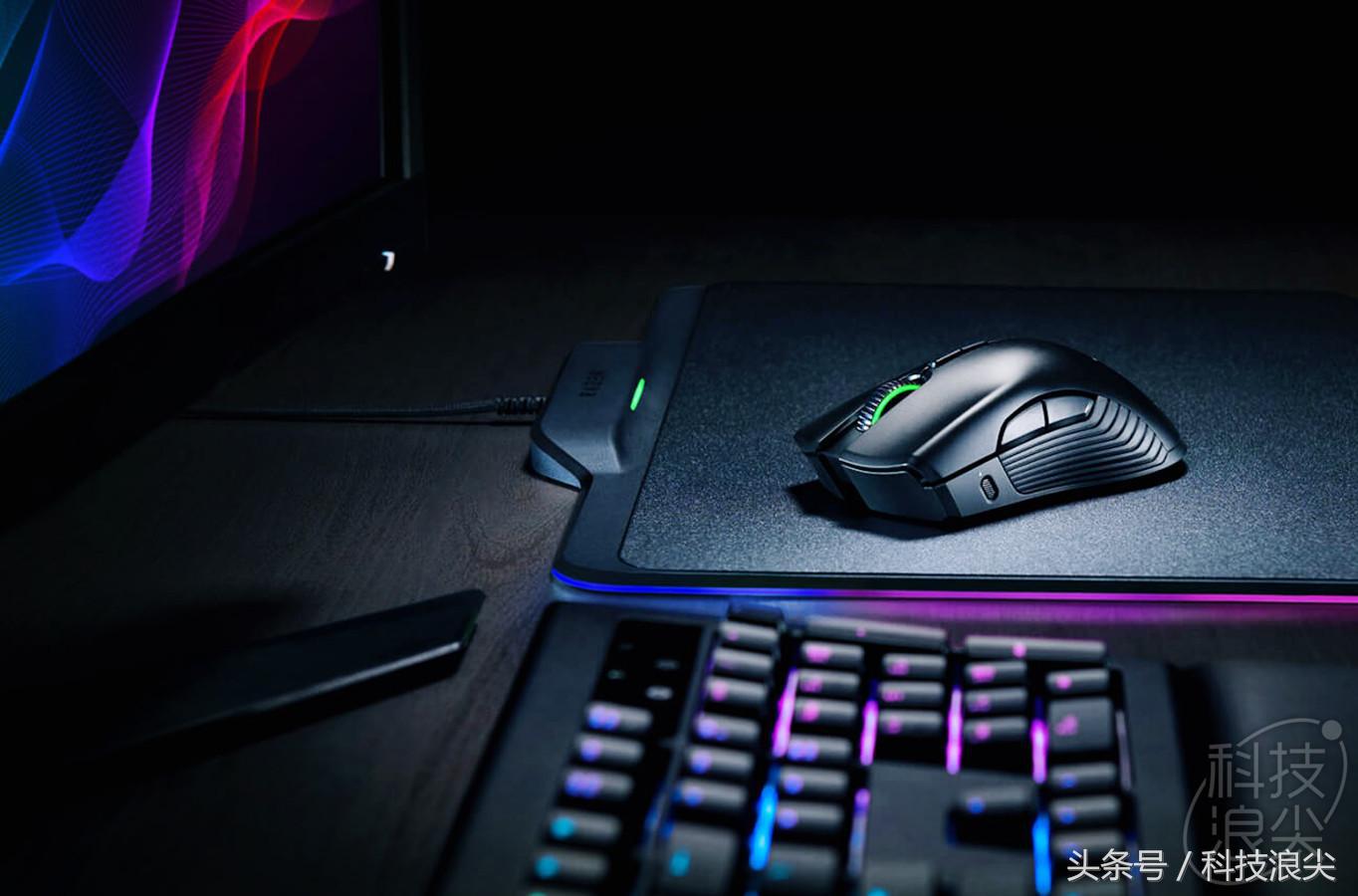 1600元雷蛇曼巴Hyperflux无线鼠标套装上手：不用电池无线供电