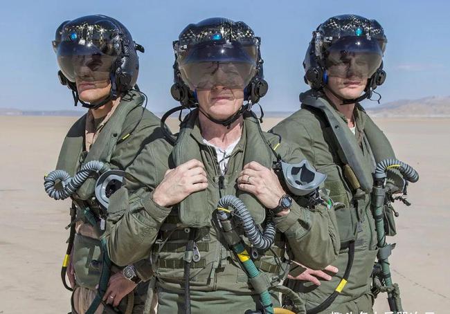 空天猎头盔显示器_头盔带显示_空天猎中的头盔显示器