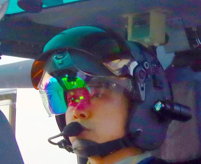 空天猎头盔显示器