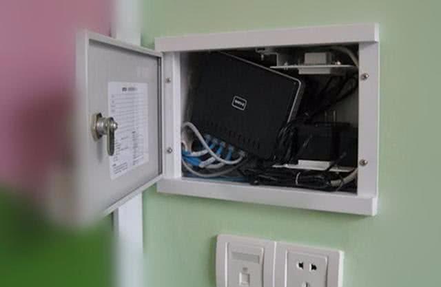 路由器 弱电箱