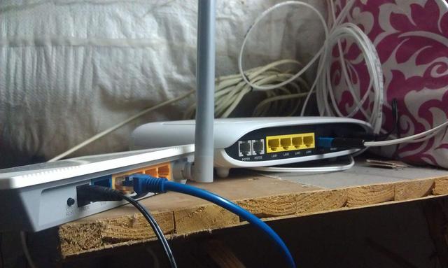 路由器 弱电箱