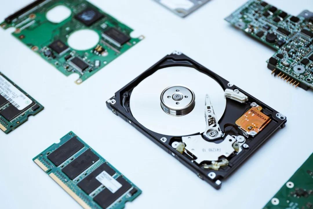 怎么把电脑硬盘分区