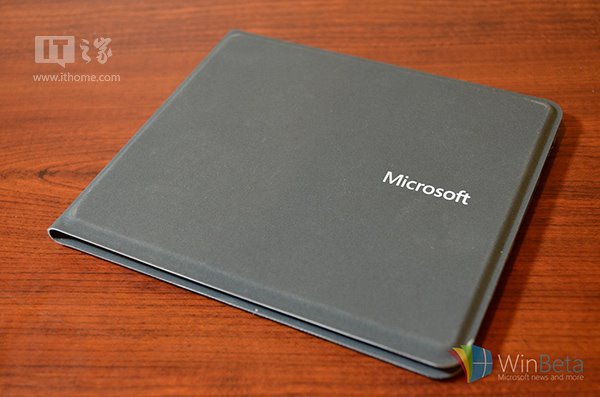 微软可折叠蓝牙通用键盘体验视频：上手非常轻松