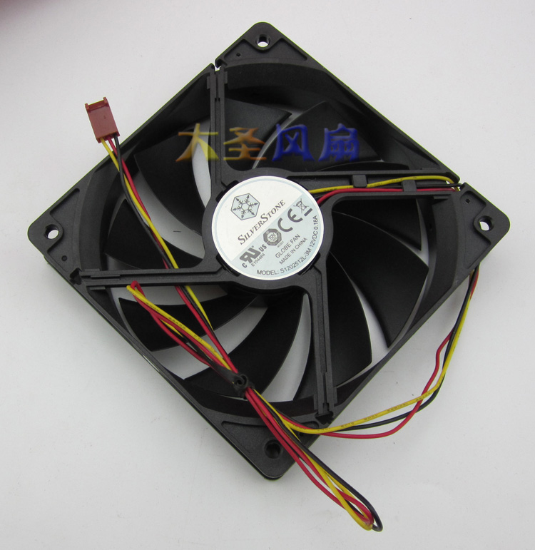 显卡供电接口怎么接_主板显卡供电接口_显卡供电接口类型