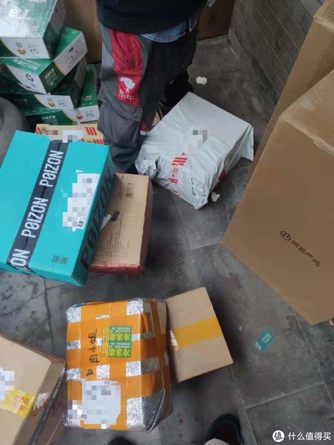 自费购入，替换家里老路由器看完了期待已久的3.29小米新品发布会
