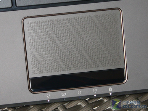 自动切换显卡 配USB3.0华硕N82首发评测 