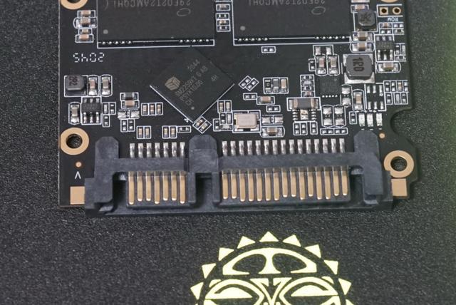 u盘无法显示_电脑无法显示u盘_u盘安装无法显示