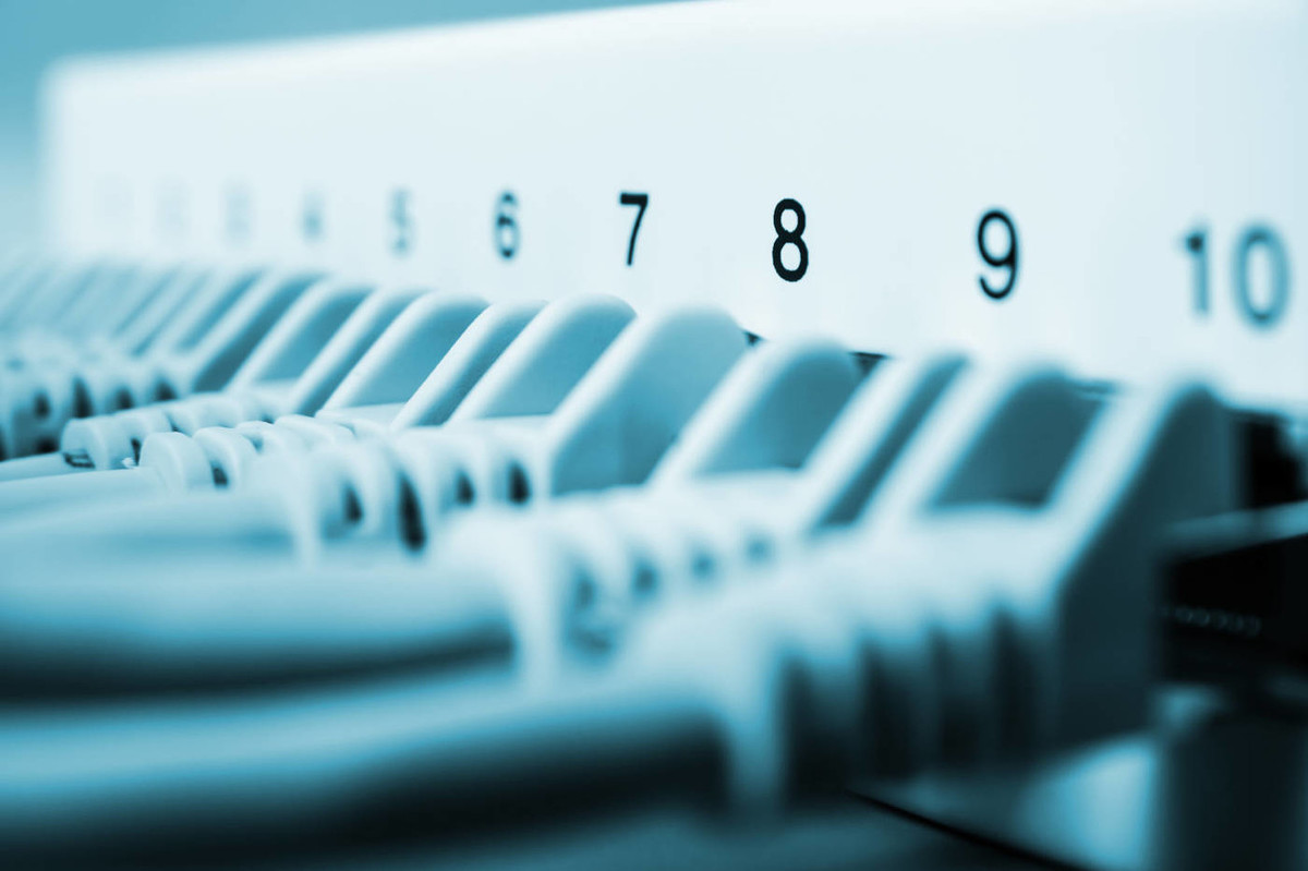 公司的网络应该选交换机还是路由器？聊聊交换机和路由器的区别