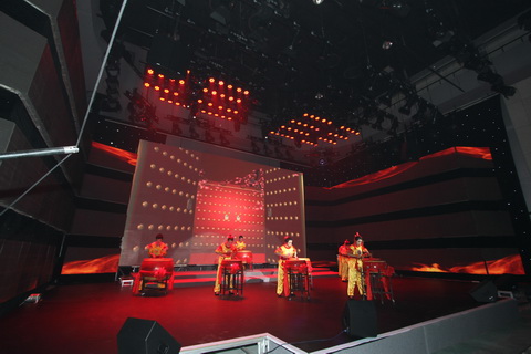 以前看见过一款在手机主界面上播放视频的视频播发器_如何用别的播放器放腾讯视频?_如何用别的播放器放腾讯视频?