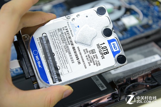 内部结构如何 宏碁VN7-592G游戏本拆解 