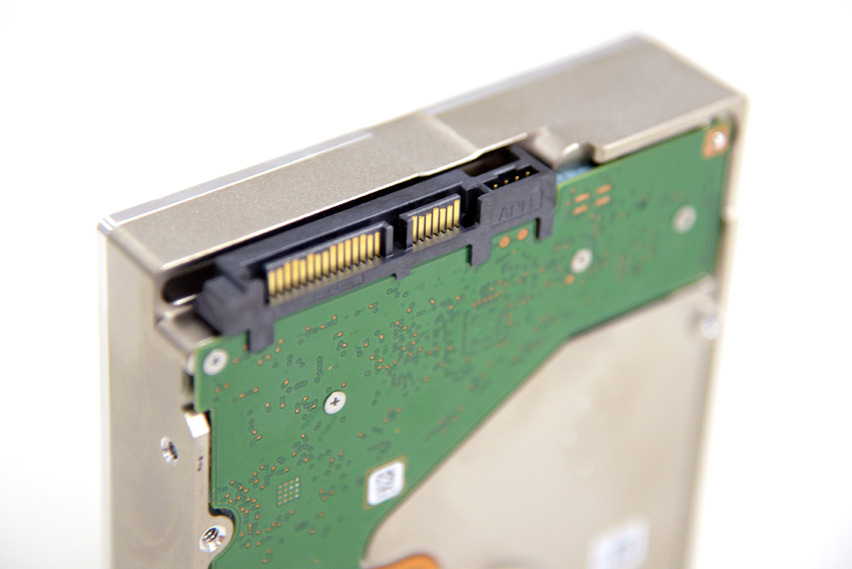 氦气硬盘 寿命_机械硬盘和固态硬盘 寿命_普通硬盘 固态硬盘 寿命