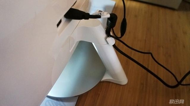 显示器曲面屏好么