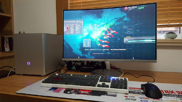 显示器曲面屏好么