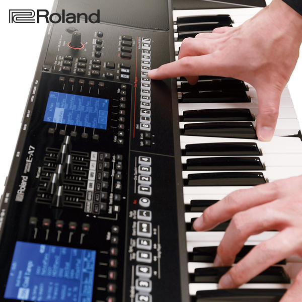 孤岛式键盘是背装的吗?_肩背式键盘合成器_堆栈式 背照式