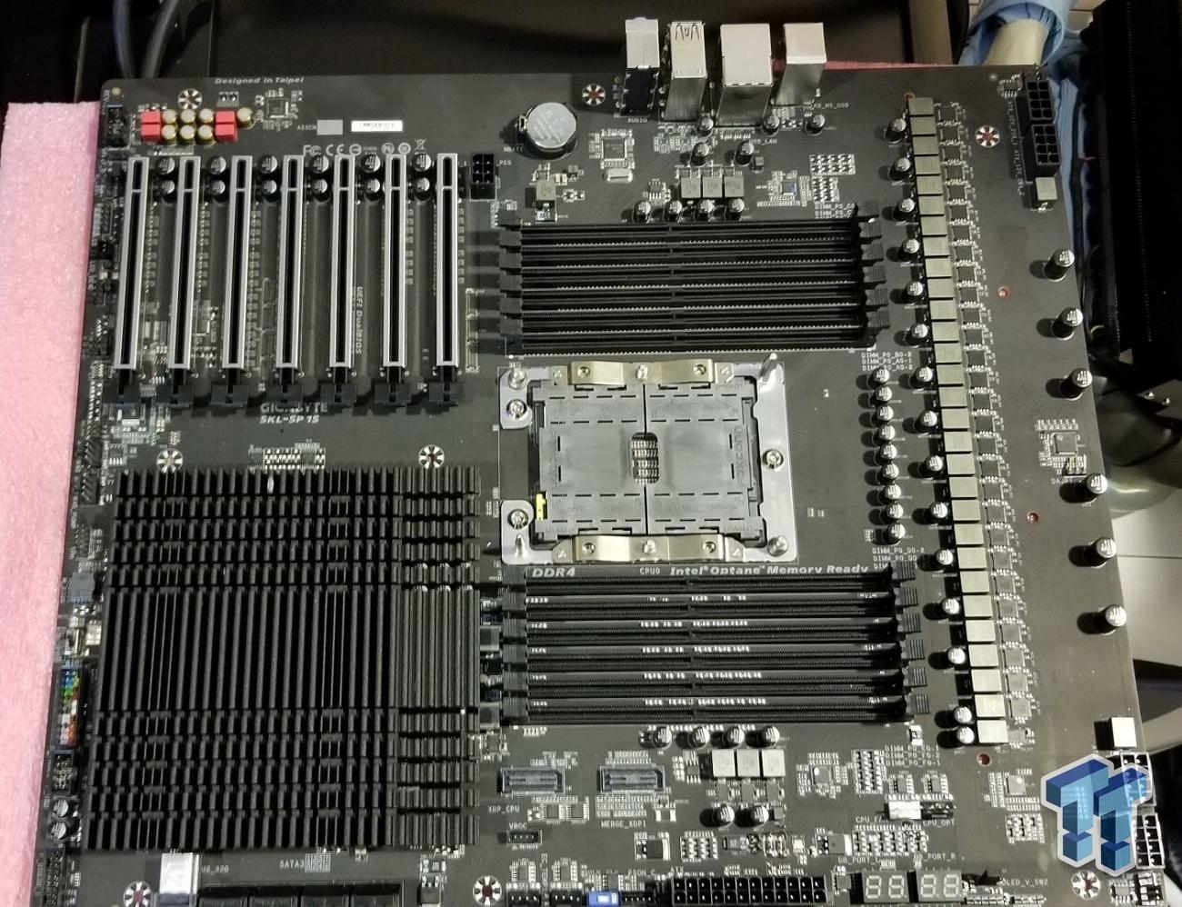 单显卡双显示器_单槽显卡什么意思_显卡流处理器数量是什么意思