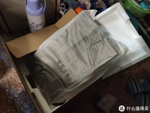 23.5寸就做曲面到底有没有必要?打脸入手三星曲面显示器开箱体验