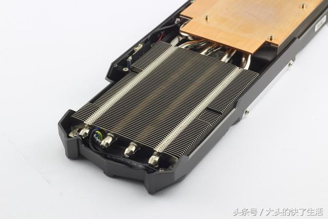 显卡涡轮风扇原理