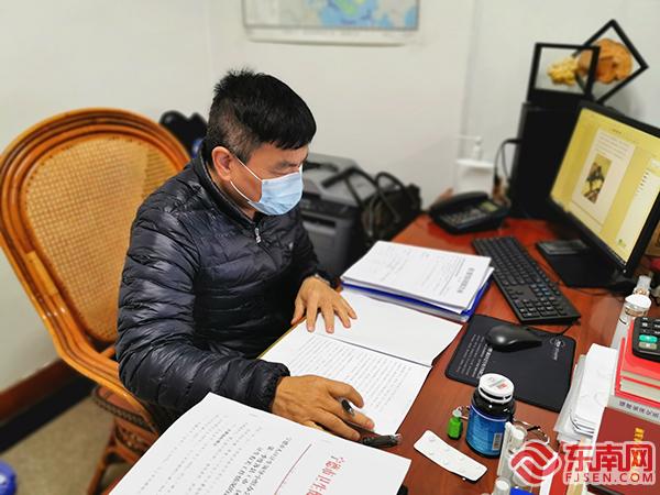 u盘文件变成应用程序_u盘安装操作系统其他盘文件_u盘文件变成exe格式