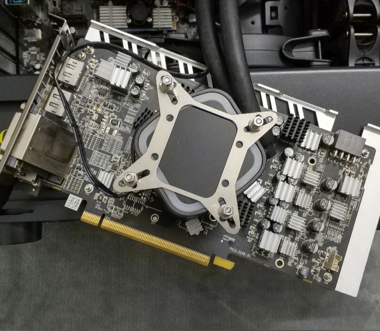 一体水冷散热器_一体水冷显卡_显卡 一体水冷