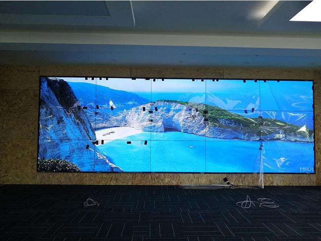 大屏幕拼接器_显示器 拼接_大屏拼接显示