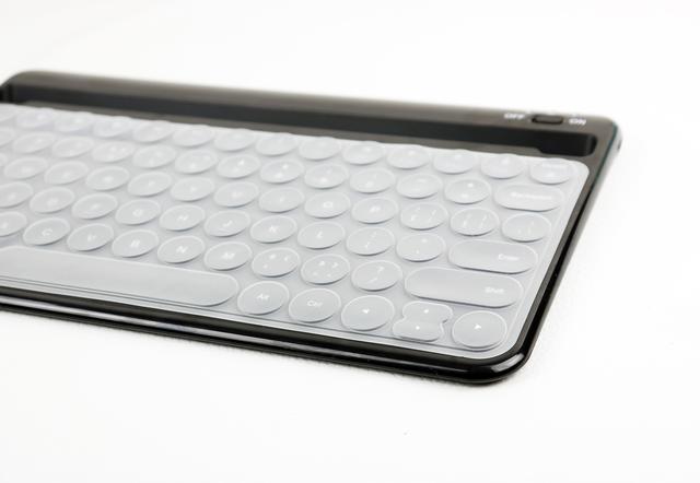 航世蓝牙键盘配对